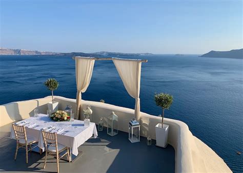 Panorama Balcony In Oia Most Romantic Santorini Restaurant