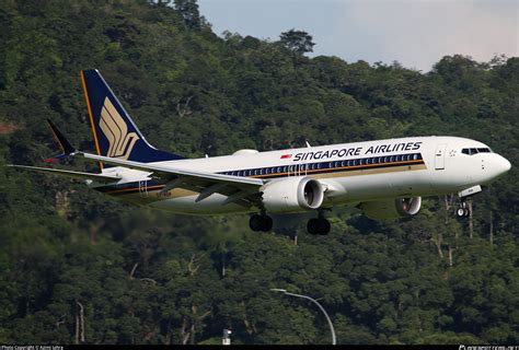 V Mbm Singapore Airlines Boeing Max Photo By Azimi Iahra Id