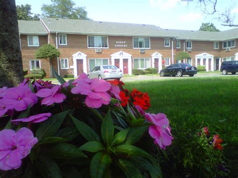 Garden manor townhouses has 1040 sq. Bellmore Manor Gardens Apartments Apartments - North ...