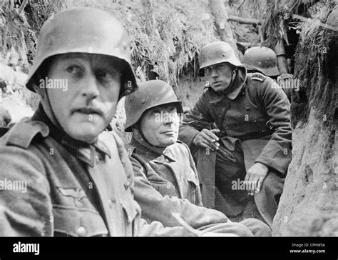 German Soldiers On The Eastern Front 1941 Stock Photo Alamy