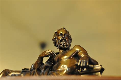 A., 2016, theorie und praxis bei platon. Comprendre la Philosophie de Platon | Superprof