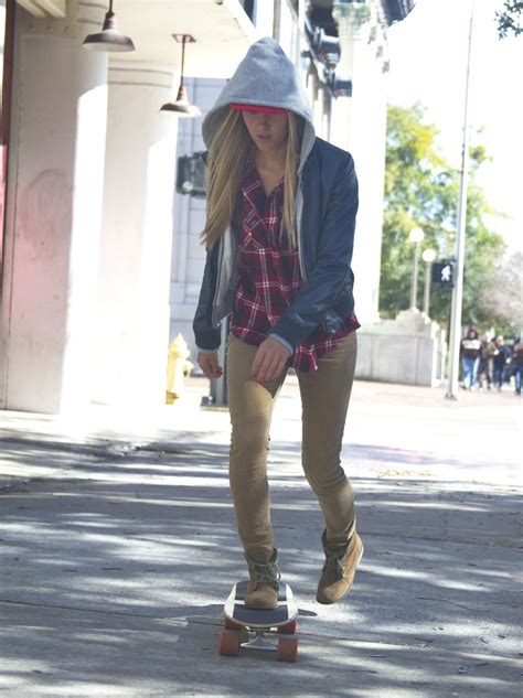 Girl Skater Style Skater Girl Outfits Tomboy Outfits Tomboy Fashion