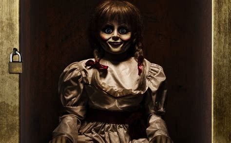 Several years after the tragic death of their little girl, a dollmaker and his wife welcome a nun and several girls from a shuttered orphanage into their home, soon becoming the target of the dollmaker's possessed creation, annabelle. Annabelle Creation Film Review. | Movie and Film Reviews (MFR)