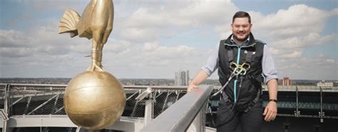 Hp was a spurs shirt sponsor in the 1990s and 2010s and now both hp inc and hewlett packard enterprise are helping tottenham hotspur with its ambition of creating the premier league's most technologically advanced stadium. I tried the rooftop Dare Skywalk at the Tottenham Hotspur ...