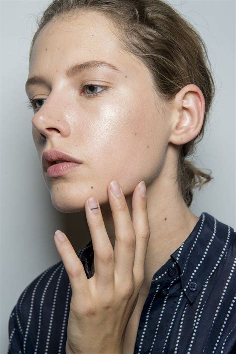 Accent Stripes On Nails At 31 Phillip Lim Nyfw Spring 2018 Spring