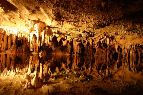 Luray Caverns Reflecting Pool Creative Commons Photo By Flickr