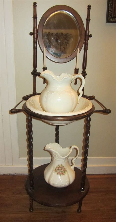 Pin By Stephanie Henderson On Design Antique Wash Stand Antique