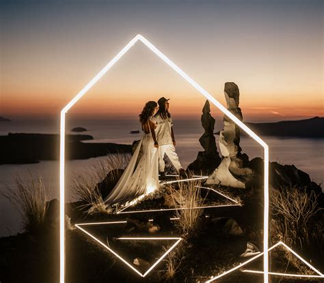 This Visionary Wedding With Led Lights Is Packed With Thrilling Inspiration