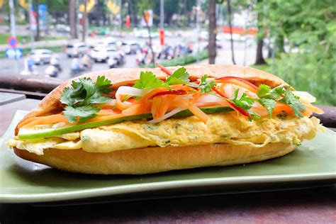 Cửa hàng thực phẩm sạch nam an market mang đến nguồn thực phẩm tốt, sạch, phong phú và nhiều dinh dưỡng, thân thiện với môi trường nhằm chia sẻ những lo lắng của khách hàng khi chọn mua thực phẩm hàng ngày cho gia đình. 1 ổ bánh mì bao nhiêu calo? Dinh dưỡng từ các loại bánh mì ...