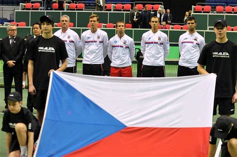 Česká reprezentace hraje na euru od 18 hodin osmifinále s nizozemskem. Davisův pohár: Česko-Nizozemsko 3:2 — Ostrava