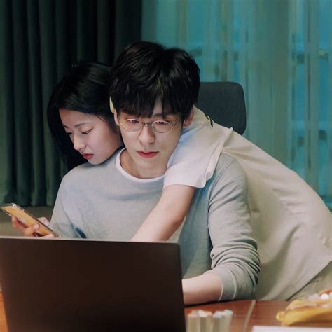 Sister Poses, Two Of A Kind, Anime Monochrome, Warm Hug, Jaehyun Nct