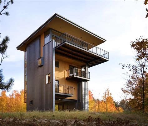 4 Storey Tall House Reaches Above The Forest To See The Lake Modern