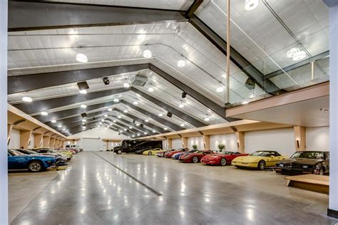 Calling All Car Collectors 5 More Luxury Garages Sotheby´s