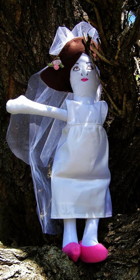 Waggonswest Doll For A Bride To Be
