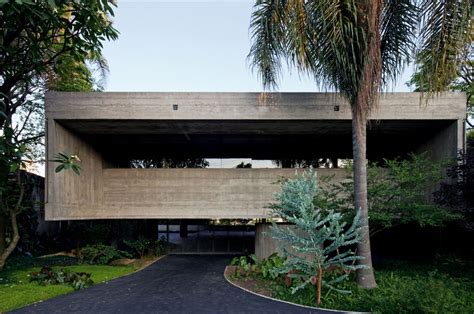 Número especial paulo mendes da rocha, acrópole, projeto de centro cultural no coração de paris: ARCHITECTURE:Paulo Mendes da Rocha