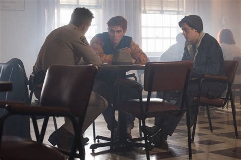 Riverdale Season 2 Trailers Clip Featurette Images And Posters The