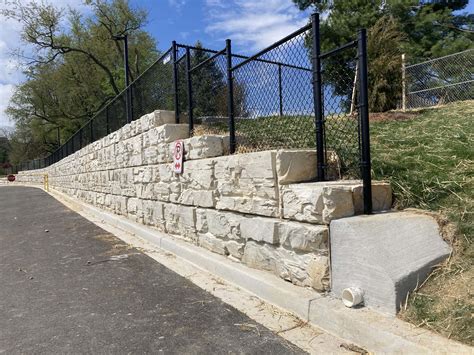 Fence Posts In Retaining Walls Gallery Magnumstone