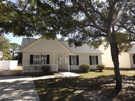 124 NE 10th Street, Oak Island, NC 28465 | Trulia
