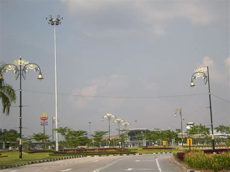Larkin to senai about 1hr 30 mins. Senai International Airport Johor Bahru | Senai ...