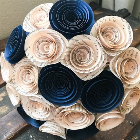 Your bouquet deserves baseballs, buttons, and butterflies. 11 Weird Wedding Bouquets - Oddee