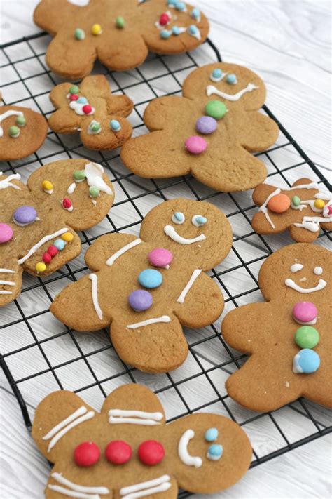 Should Gingerbread Men Be Soft Or Crunchy
