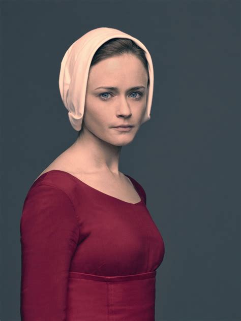 Alexis Bledel On The Handmaids Tale It Was An Incredible Challenge Reality Tv World