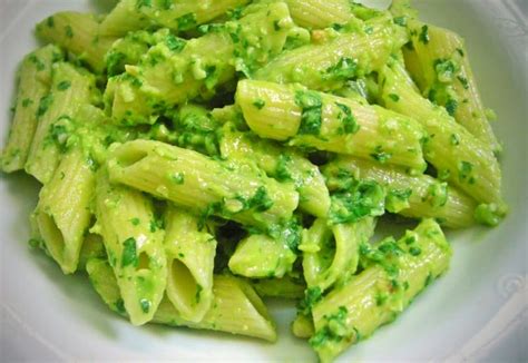 Avocado Pasta With Basil And Lemon Real Recipes From Mums
