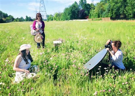 For Photographers: How to Use a Reflector