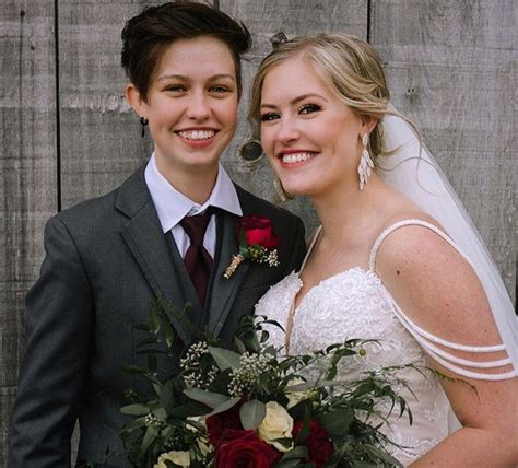 However, matching bios for couples on tiktok is a recent trend, which users can enjoy. Tiktok Captions Cute Matching Bios For Besties - Tori ...
