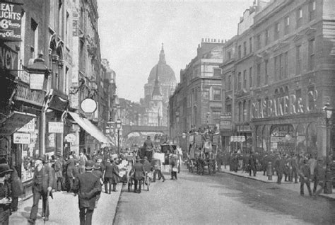 London Street In Victorian Era London Skyline Victorian Street