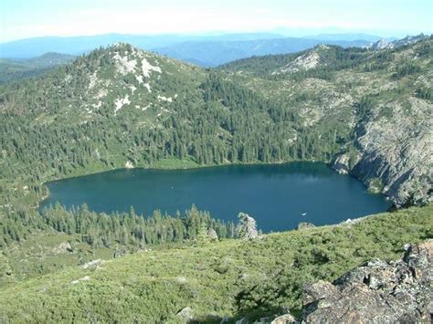 Everyone Should Visit The Hidden Castle Lake In Northern California At