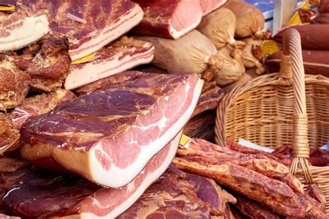 5 Reasons To Buy Meat From A Farmers Market Frisco Fresh Market
