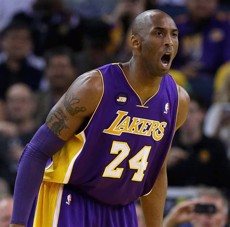 Why Kobe Bryant's Path to Title No. 6 Has Never Been a Longer Road 