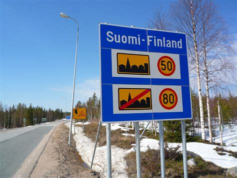 Hier klicken um die karte anzuzeigen. Welcome to Finland | A road sign reminding the Russians of ...