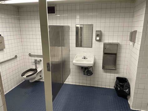 Peeing Is Believing These Renovated Mta Bathrooms Are Spectacular Hell Gate