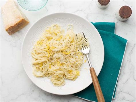 Here are all the ingredients you need you certainly can add any pasta you'd like, but i prefer to use the fresh angel hair type (find it near *try substituting snow peas, sugar snap peas or broccoli for the asparagus. Tossed Angel Hair Pasta Recipe | Melissa d'Arabian | Food ...