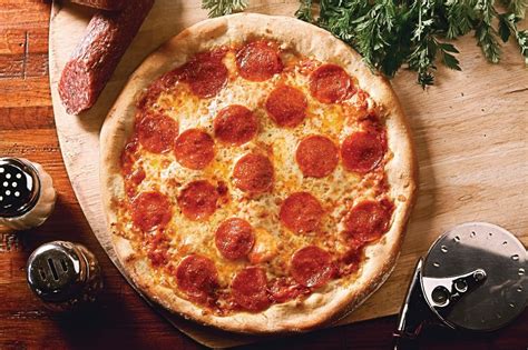 Russos New York Pizzeria Celebrates National Pepperoni Pizza Day With