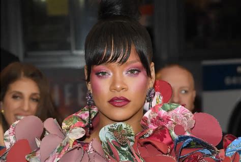 Rihanna Is Officially A Billionaire Making Her The Wealthiest Female