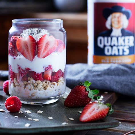 Three pancakes are only 220 calories and they're filled with healthy quinoa! Peachy Keen Overnight Oats - Recipe | QuakerOats.com