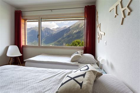 Schlafzimmer — Wohnung Zenkei Leontica Tessin Schweiz