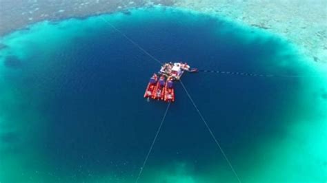 Aerial Video Of World S Deepest Underwater Sinkhole In South China Sea Cbbc Newsround