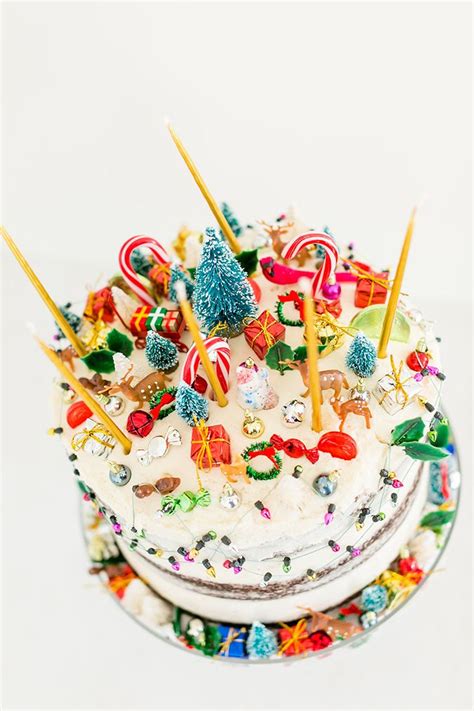 Find images of christmas cake. Edible Obsession: Holiday Cake Decorating Ideas | Holiday ...