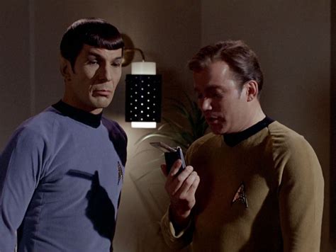 Mr Spock Leonard Nimoy And Capt Kirk William Shatner Star Trek