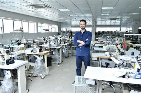 As questões das máscaras comunitárias são várias e muito variadas e não tenho a certeza que estejam assim, para já, a dgs não vai proibir o uso de máscaras comunitárias e exigir o uso de. Máscaras e novo site no futuro da Springkode - Portugal Têxtil