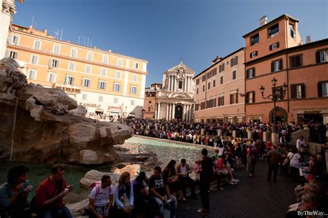 The Crowd In Front Of The Trevi Fountain Rome Italy Trevi Fountain