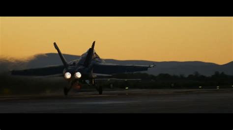 F A 18 Super Hornet Vs F 14 Tomcat Comparing Top Gun Aircraft