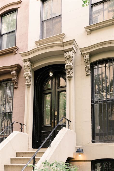 A classic neighborhood pub/bistro, brownstone has become a star on boston's vibrant culinary scene thanks to the tantalizing creations from executive chef kelly snogles. Building Exterior Photos | Building exterior, House ...