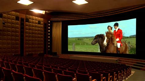 Der immenhof ist ein kleines ponygestüt in der holsteinischen schweiz. Mädels vom Immenhof Kino - YouTube