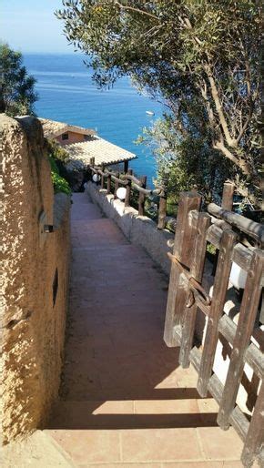 Ihr traumhaus zum kauf in toscana finden sie bei immobilienscout24. Ferienwohnung auf Sardinien direkt über dem Wasser ...
