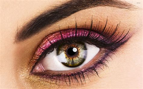 Creative Eye Makeup Looks And Design Ideas